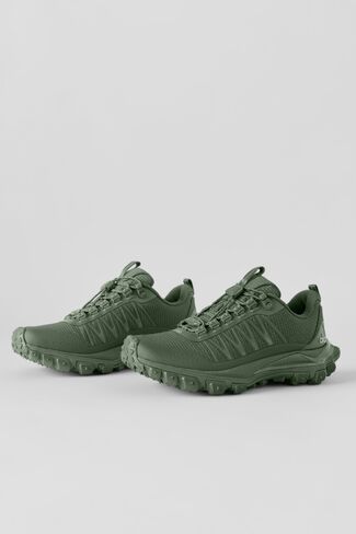 Alo Yoga ALO Trail (Unisex) - Bamboo Green in Kuwait