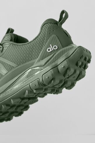 Alo Yoga ALO Trail (Unisex) - Bamboo Green in Kuwait