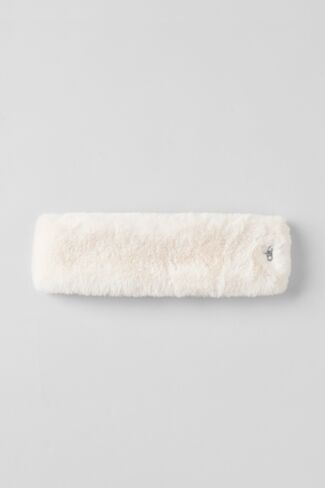 Alo Yoga Amore Faux Fur Earwarmer - Ivory - Ivory / One Size in Kuwait