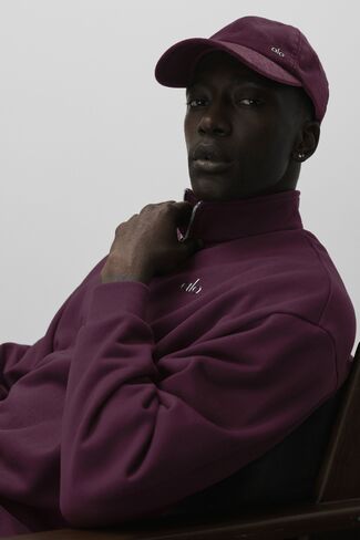Alo Yoga Velvet Off-Duty Cap - Rich Bordeaux - Rich Bordeaux / One Size in Kuwait