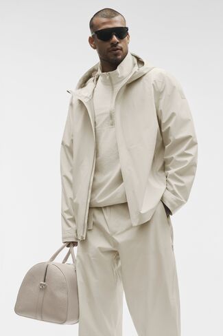 Alo Yoga Alpha Shell Jacket - Bone in Kuwait