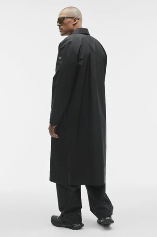 Alo Yoga Alpha Shell Long Coat - Black in Kuwait