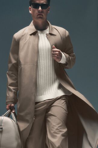 Alo Yoga Alpha Shell Long Coat - Gravel in Kuwait