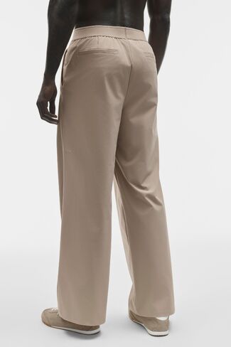 Alo Yoga Suited Trouser - Gravel in Kuwait
