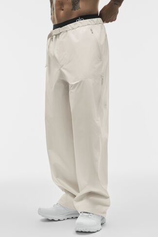 Alo Yoga Alpha Shell Pant - Bone in Kuwait