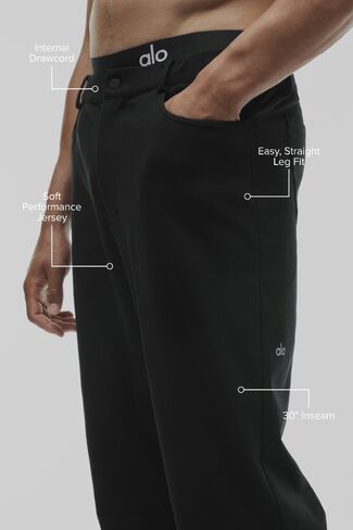 Alo Yoga Conquer Max 4 Pocket Pant - Black in Kuwait