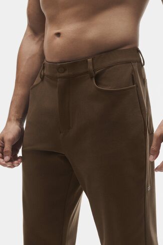 Alo Yoga Conquer Max 4 Pocket Pant - Espresso in Kuwait