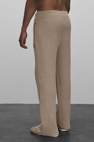 Alo Yoga Waffle Chenille Edition Straight Leg Pant - Gravel in Kuwait