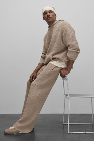 Alo Yoga Waffle Chenille Edition Straight Leg Pant - Gravel in Kuwait
