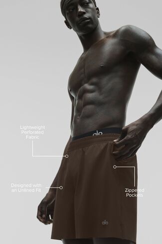 Alo Yoga 5" Traction Running Short - Espresso in Kuwait