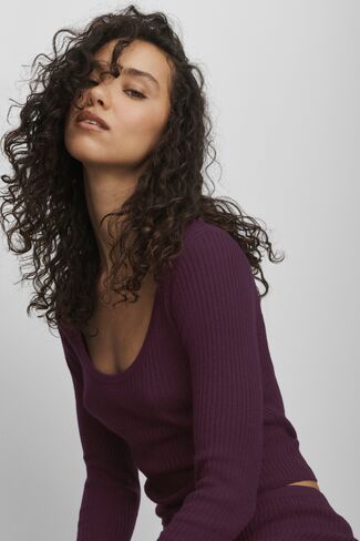 Alo Yoga Sweater Knit Unwind Long Sleeve - Rich Bordeaux in Kuwait