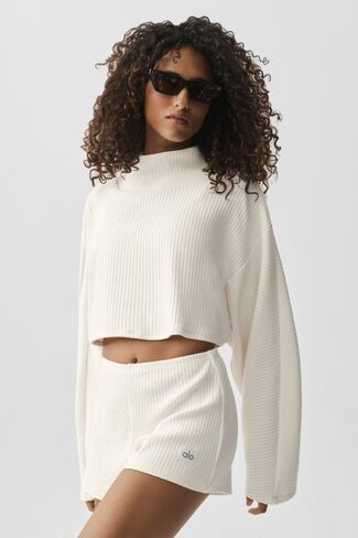 Alo Yoga Ribbed Cropped Reset Long Sleeve - Ivory in Kuwait