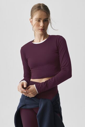 Alo Yoga Alosoft Crop Finesse Long Sleeve - Rich Bordeaux in Kuwait