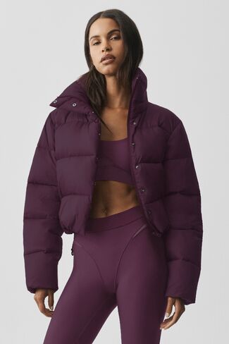 Alo Yoga Gold Rush Puffer - Rich Bordeaux in Kuwait
