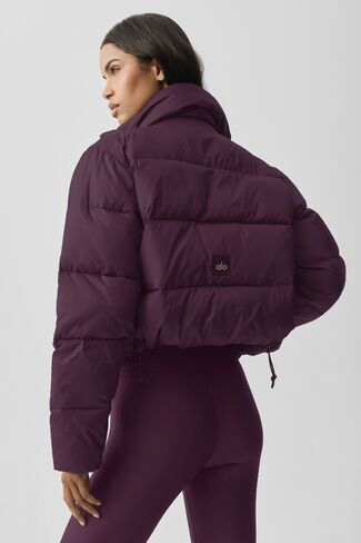 Alo Yoga Gold Rush Puffer - Rich Bordeaux in Kuwait