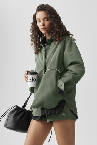 Alo Yoga Socialite Shacket - Bamboo Green in Kuwait