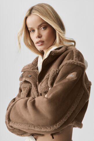 Alo Yoga Faux Shearling Snowfall Cropped Jacket - Java Brown in Kuwait