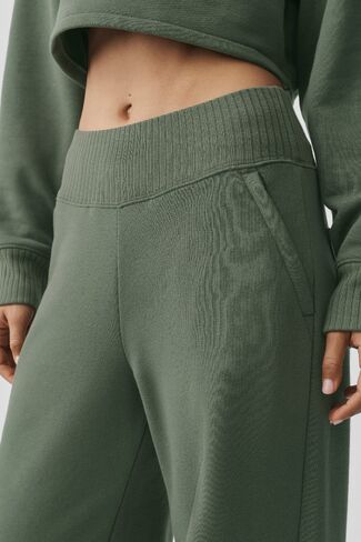 Alo Yoga Serenity Wide Leg Sweatpant - Bamboo Green in Kuwait