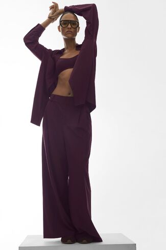 Alo Yoga High-Waist Dreamscape Trouser (Regular) - Rich Bordeaux in Kuwait