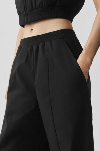 Alo Yoga High-Waist Momentum Straight Leg Pant - Black in Kuwait