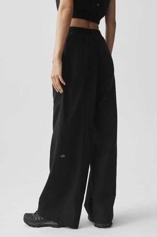 Alo Yoga High-Waist Momentum Straight Leg Pant - Black in Kuwait