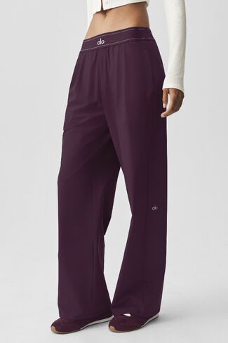 Alo Yoga Suit Up Trouser (Short) - Rich Bordeaux in Kuwait
