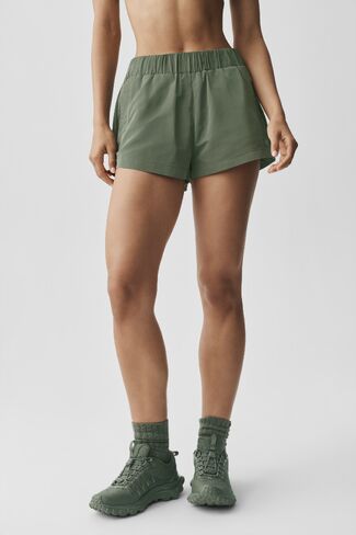 Alo Yoga High-Waist Socialite Short - Bamboo Green in Kuwait