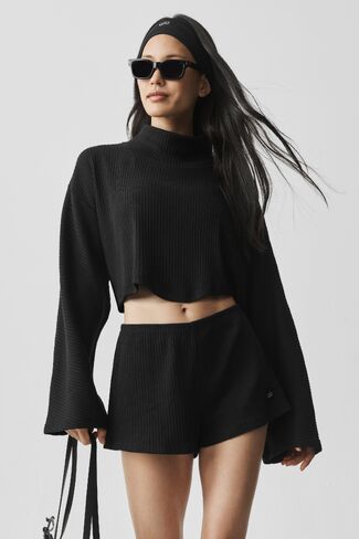 Alo Yoga Ribbed Reset Short - Black in Kuwait