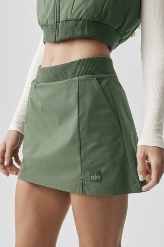 Alo Yoga Momentum Skirt - Bamboo Green in Kuwait