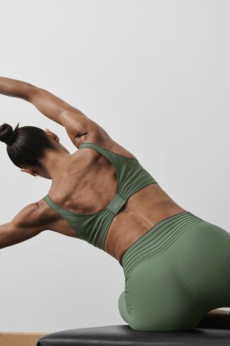 Alo Yoga Airlift Lotus Bra - Bamboo Green in Kuwait