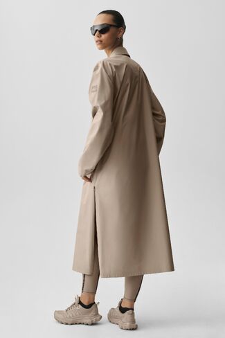 Alo Yoga Alpha Shell Long Coat - Gravel in Kuwait