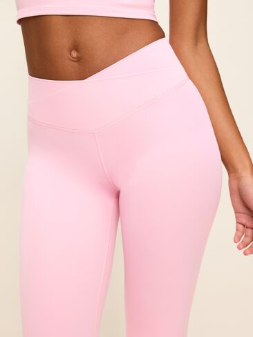 Old Navy Crossover-Waist StudioSmooth Full-Length Legging - Bergamot in Kuwait