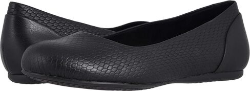 SoftWalk Women's Sonoma Ballet Flat in Kuwait