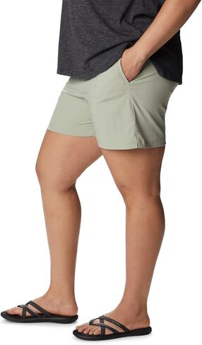 Columbia Women's On The Go Short in Kuwait