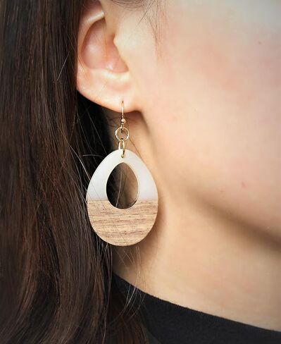 POMINA Lightweight Two Tone White Brown Teardrop Dangle Earrings for Women Geometric Colored Resin Wood Dangling Gold Drop Earrings in Kuwait