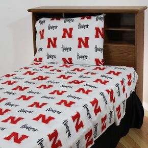 Everything Comfy Nebraska Cornhuskers Full Sized 4 Piece Sheet Set, White Color Background, 1 Flat Sheet, 1 Fitted Sheet, 2 Pillowcases in Kuwait