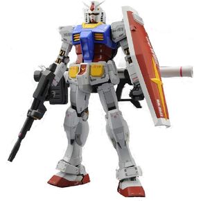 بانداي هوبي مجموعة نموذج مجسم شخصية من ام جي جاندام Rx-78-2 الاصدار 3.0، مقياس 1:100 in Kuwait
