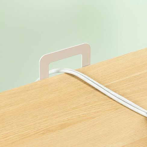 مكتب بإطار معدني من Zinus Connie باللون الكريمي in Kuwait