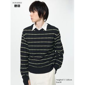 Uniqlo 3D Knit V-Neck Sweater in Kuwait