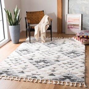 SAFAVIEH Moroccan Tassel Shag Collection Area Rug - 5'3" x 7'6", Ivory & Grey, Boho Design, Non-Shedding & Easy Care, 2-inch Thick Ideal for High Traffic Areas in Living Room, Bedroom (MTS688F) in Kuwait