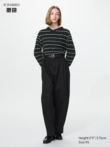 Uniqlo 3D Knit V-Neck Sweater in Kuwait