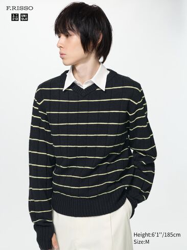 Uniqlo 3D Knit V-Neck Sweater in Kuwait