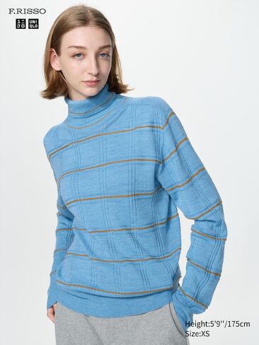 Uniqlo 3D Knit Turtleneck Sweater in Kuwait