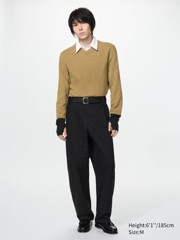 Uniqlo 3D Knit V-Neck Sweater in Kuwait
