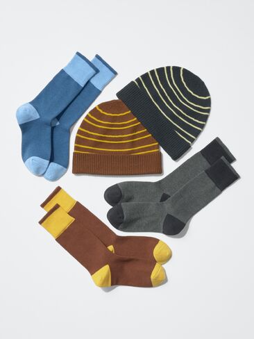 Uniqlo HEATTECH Anti-Odor Socks in Kuwait