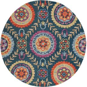 سجادة عداء من مجموعة SAFAVIEH Suzani - 2'3" x 6'، زرقاء ومتعددة، صوف بوهو معقوف يدويًا، مثالية للمناطق ذات حركة المرور العالية في غرفة المعيشة وغرفة النوم (SZN374A) in Kuwait
