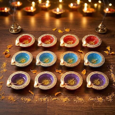 SATVIK 12 قطعة من الطين متعدد الألوان Diya Terracotta Dia التقليدي Puja Vilakku مصباح الزيت الطبيعي Mitti Diya Tea Light ترحيب Diwali Deepawali Navratri Pooja ديكورات هندية لمنزل جديد هدية الإرجاع in Kuwait