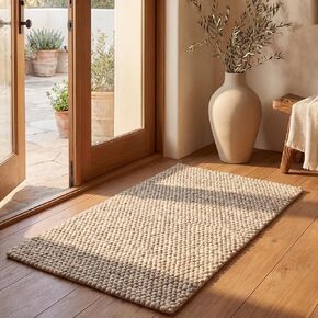 سجادة SAFAVIEH Natura Collection Accent - 2'3" x 4'، بيج، صوف مصنوع يدويًا، مثالية للمناطق ذات حركة المرور العالية في المدخل، غرفة المعيشة، غرفة النوم (NAT620B) in Kuwait