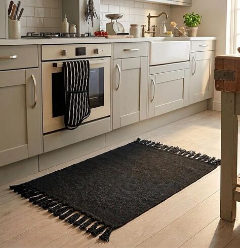 Seavish Entryway Rug 3X5 Washable Kitchen Rugs, Black Rug for Living Room Large Door Mat Indoor Entrance Modern Cotton Woven Area Rug Floor Carpet for Bedroom Laundry Mudroom Office Patio Foyer in Kuwait