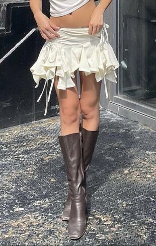 Y2k Ruffle Mini Skirt for Women Lace Hem Low Rise Pleated Short Skirt Fairy A-line Tiered Flowy Skirt Streetwear in Saudi Arabia
